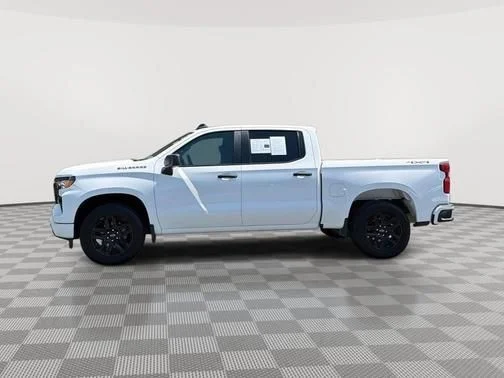Used 2024 White Chevrolet Custom image 6