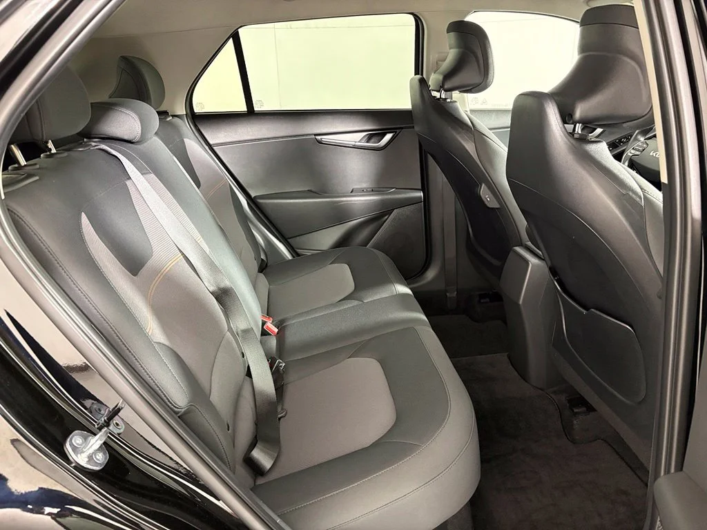 Used 2025 Black Kia LX image 38