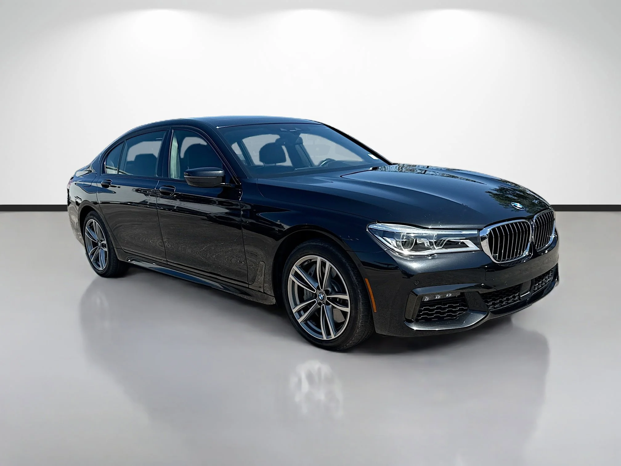 2019 BMW 7 Series 750i xDrive's photo