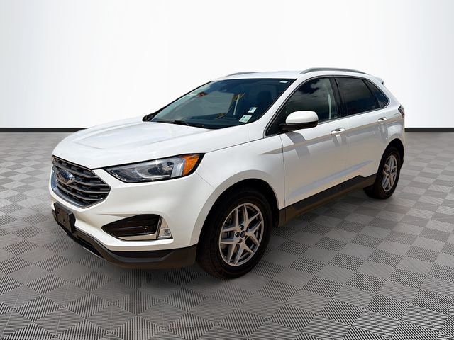 Certified Used 2022 White Ford SEL image 3