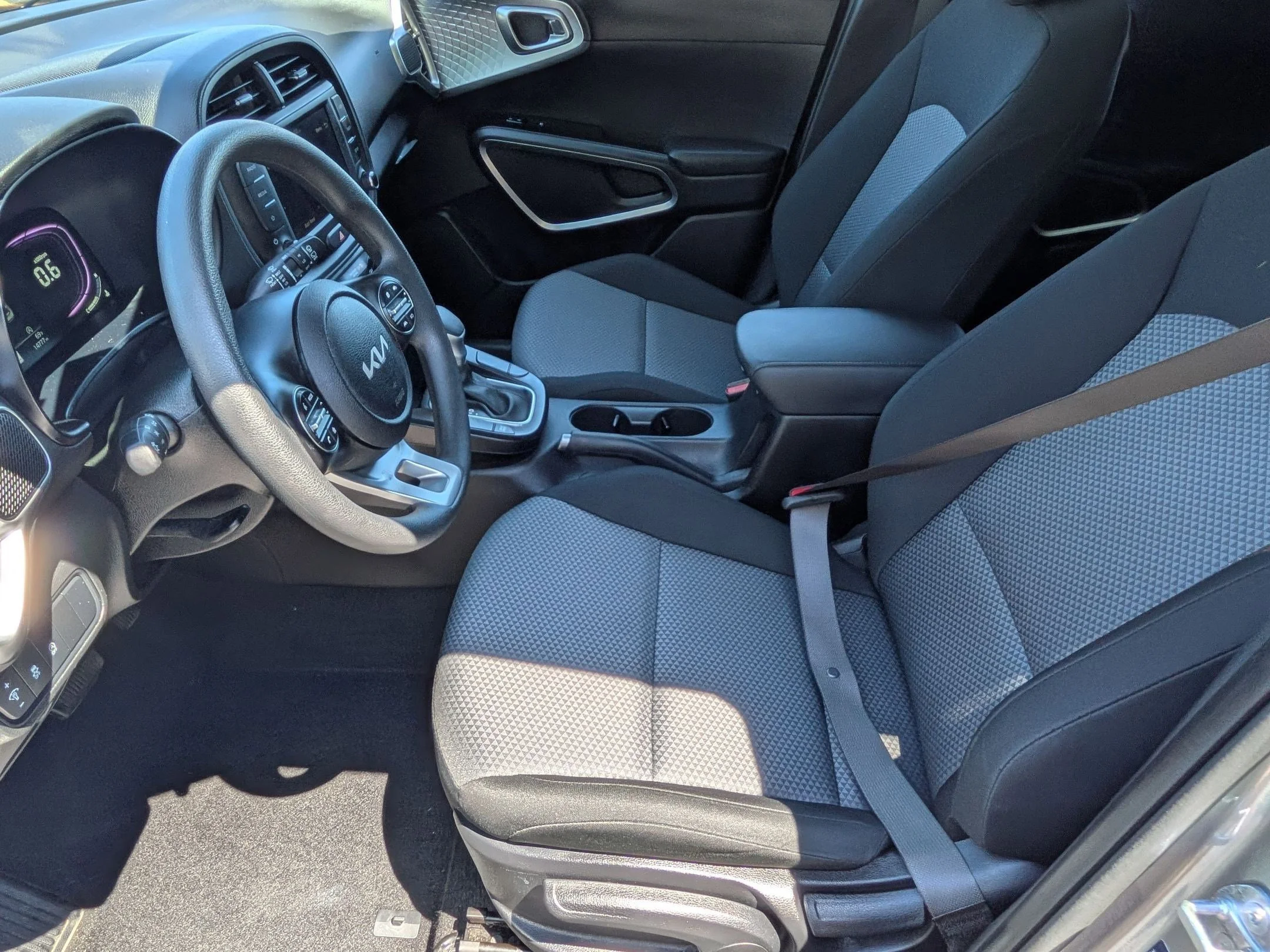 Used 2025 Steel Gray Kia LX image 11