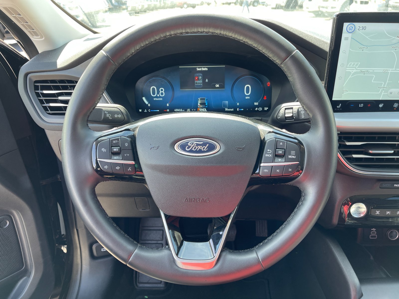 Used 2024  Ford Platinum image 26