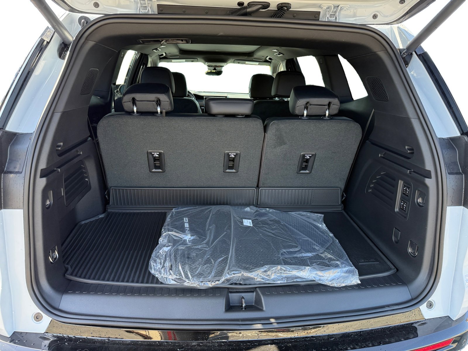 New 2026 Glacier White Tricoat GMC Denali image 17