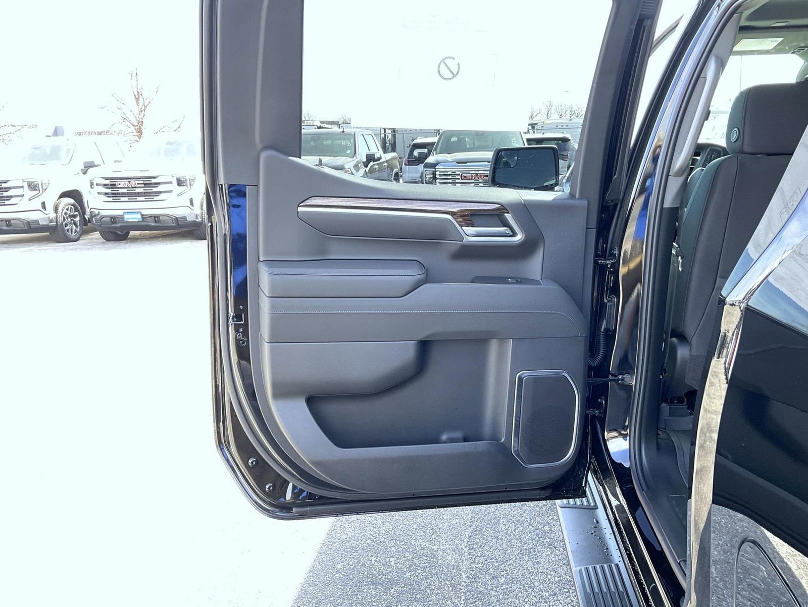 New 2026 Onyx Black GMC Elevation image 21