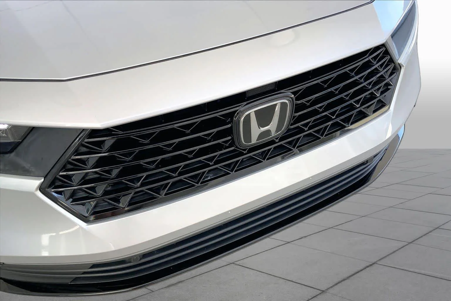 2023 Honda Accord Hybrid EX-L - Photo 30