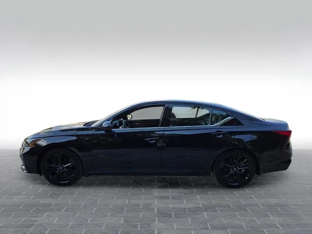Used 2023 Black Nissan 2.5 SR image 4