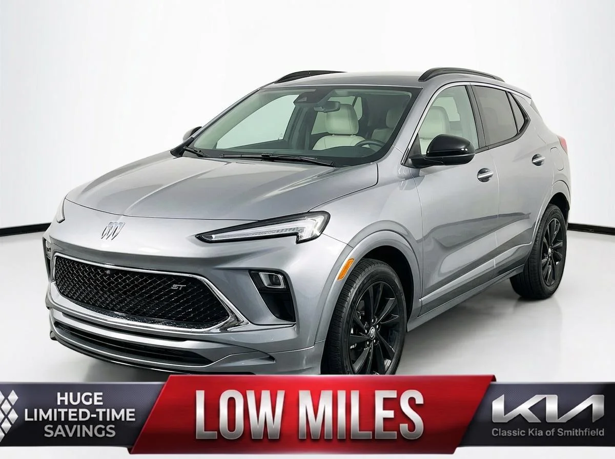 2025 Buick Encore GX Sport Touring's photo