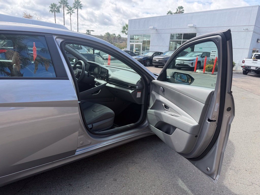 Used 2026 Silver Hyundai Blue image 16