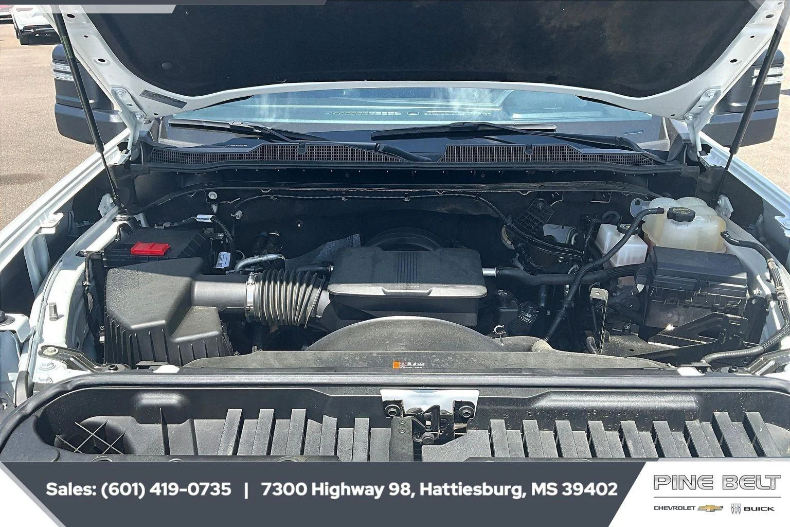 2025 Chevrolet Silverado 3500HD LT - Photo 9