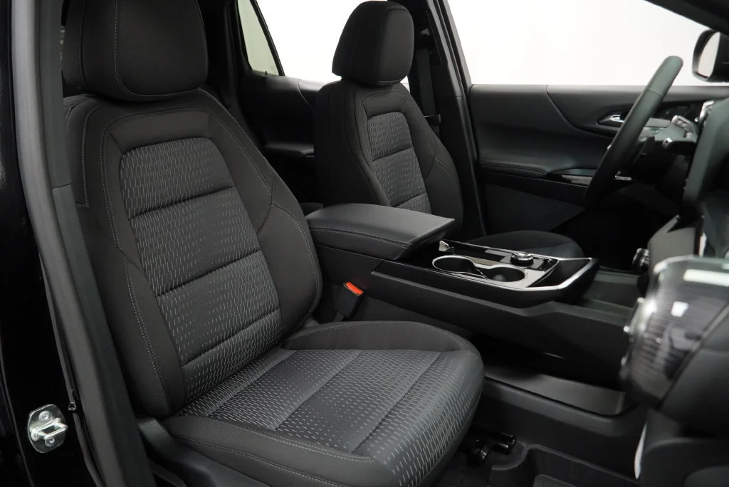 New 2027 Mosaic Black Metallic Chevrolet LT image 28