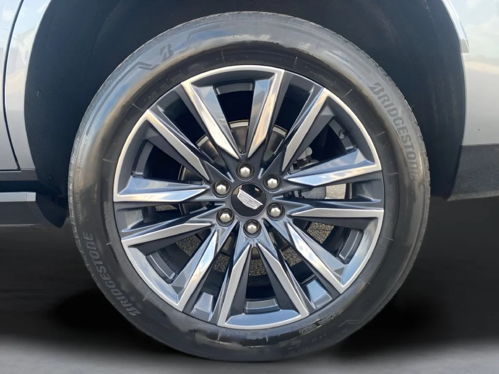 Used 2022 SATIN STEEL METALLIC Cadillac Sport Platinum image 33