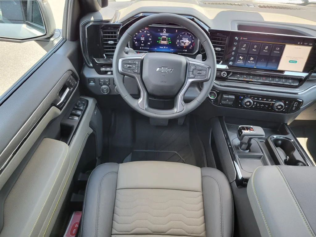 New 2026 Summit White Chevrolet ZR2 image 18