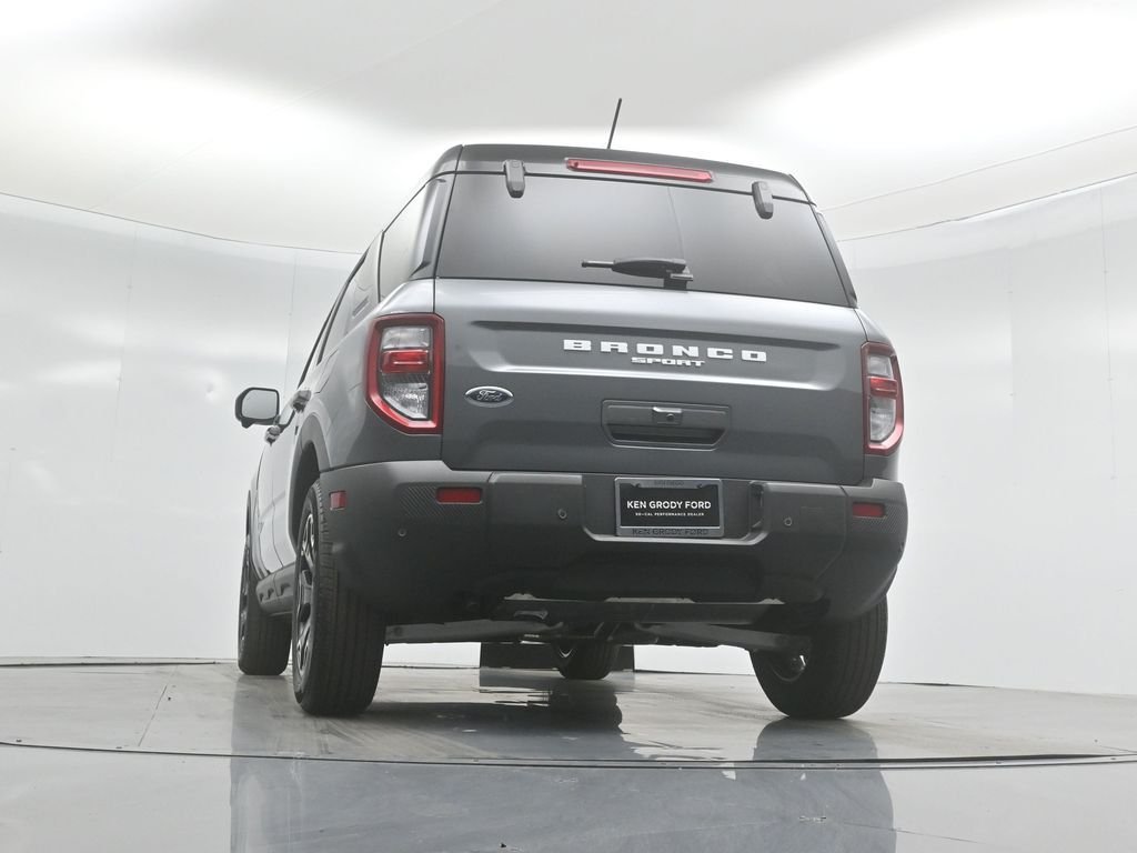 New 2025 Carbonized Gray Metallic Ford Outer Banks image 53