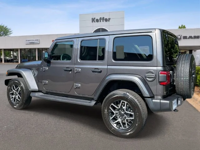 New 2027 Gray Jeep Sahara image 4