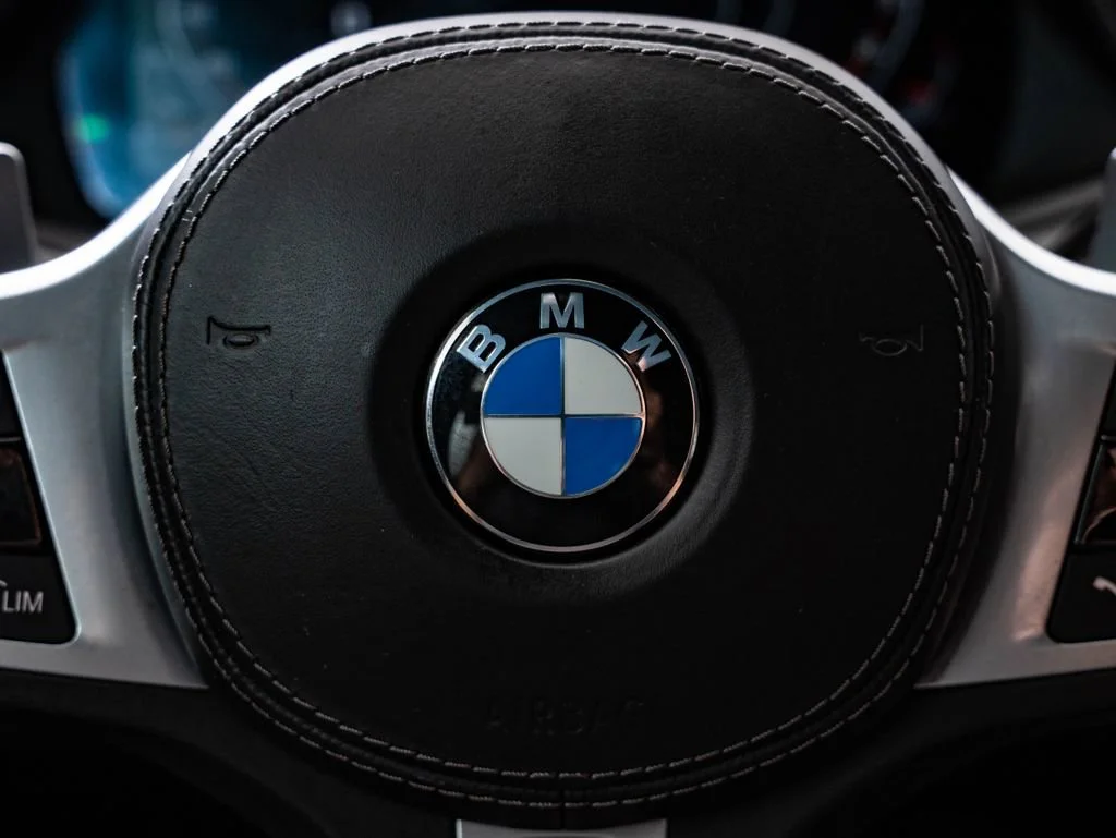Used 2022 Arctic Gray Metallic BMW M50i image 32