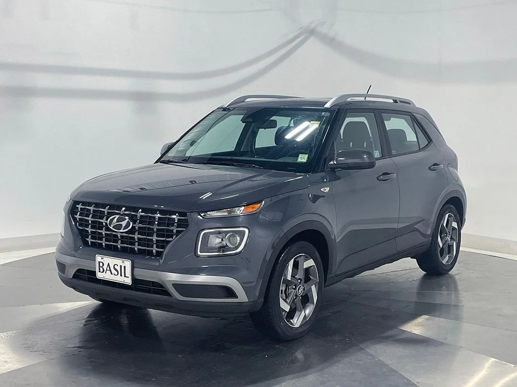 Used 2023 Gray Hyundai SEL image 7