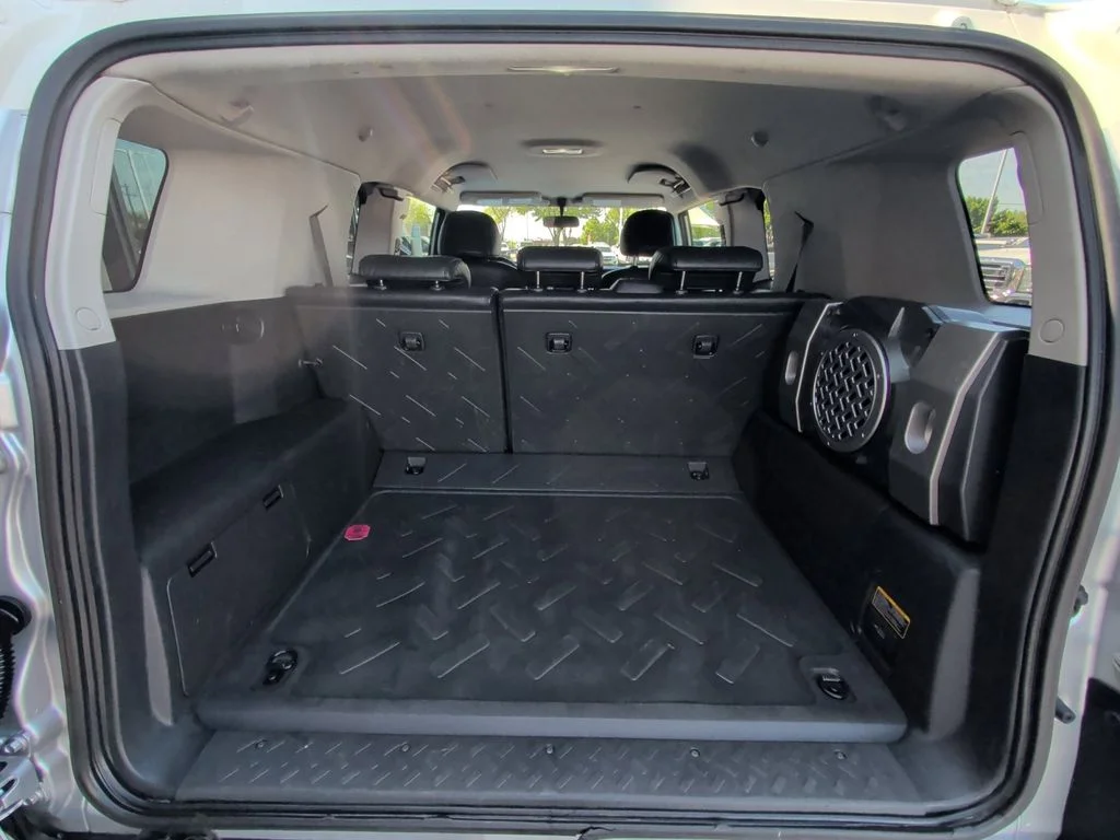 Used 2008 Silver Toyota Base image 16