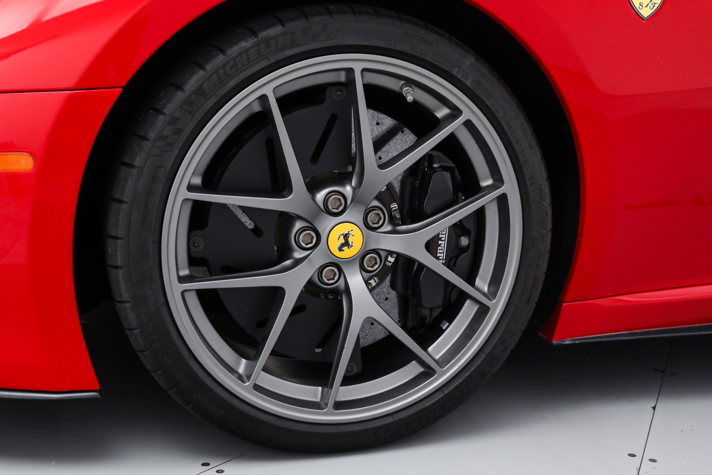 Used 2011 Rosso Corsa Ferrari  image 15
