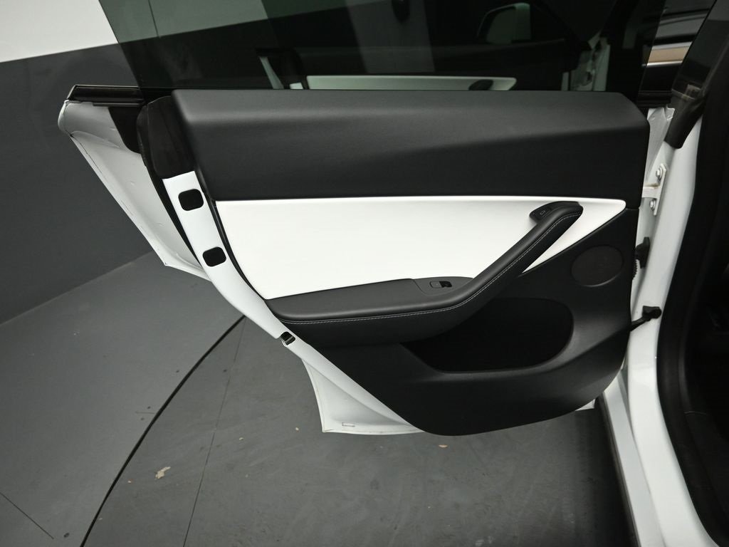 2022 TESLA MODEL Y - Image 20