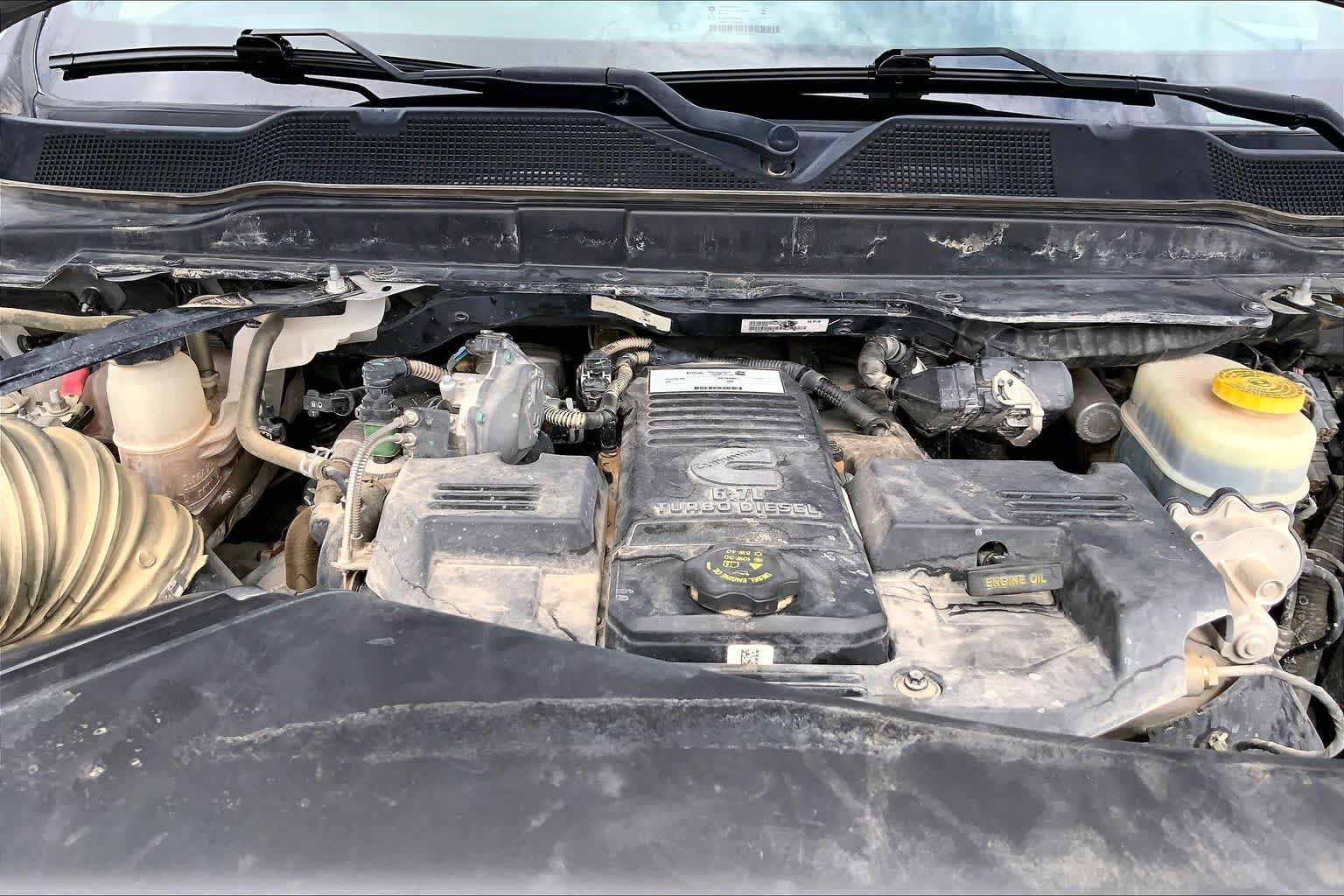 Used 2023 Billet Silver Metallic Clearcoat Ram Tradesman image 32