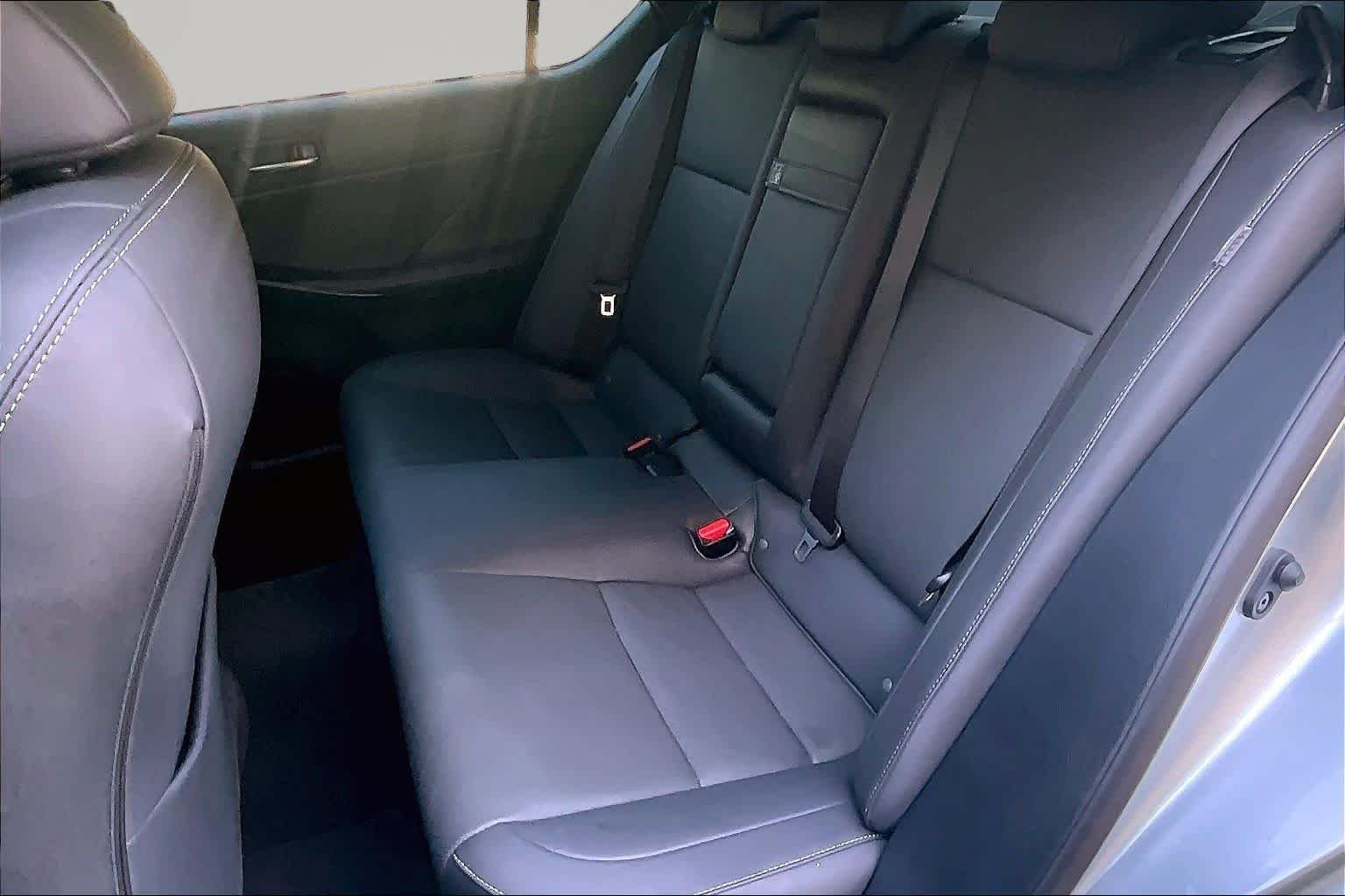 Used 2024 Iridium Lexus F SPORT Design image 41