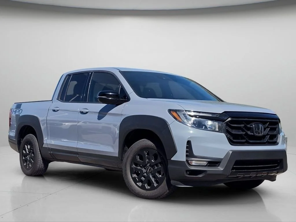 Used 2022 Gray Honda Black Edition image 2