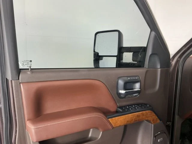 Used 2016 Autumn Bronze Chevrolet High Country image 8