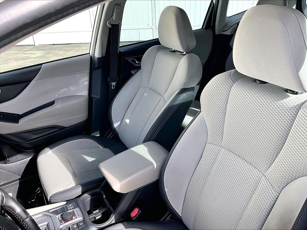 Used 2023 Crystal White Pearl Subaru Premium image 10