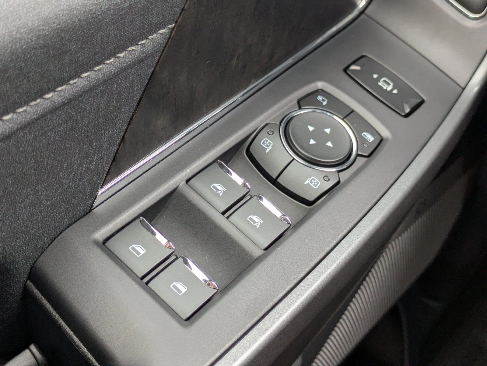New 2026 Avalanche Ford F-250® Lariat® image 28