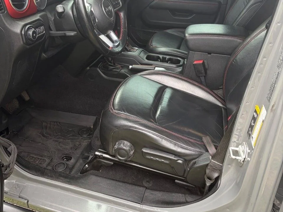 Used 2021 Gray Jeep Unlimited Rubicon image 2