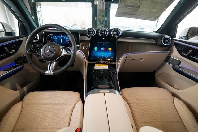 Used 2026 White Mercedes-Benz GLC 300 image 12