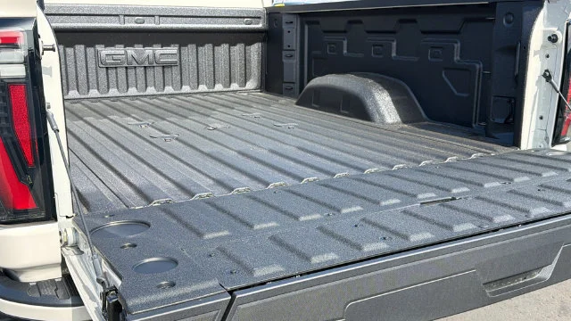 2026 GMC Sierra 2500HD AT4 - Photo 27