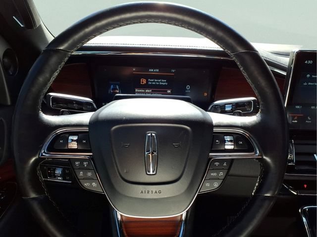 Used 2022 Black Lincoln Reserve L image 11