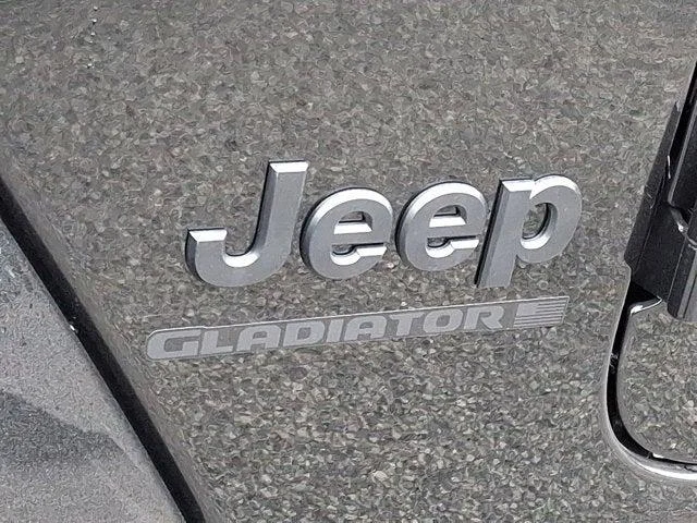 New 2026 Black Clear-Coat Exterior Paint Jeep Sport S image 10