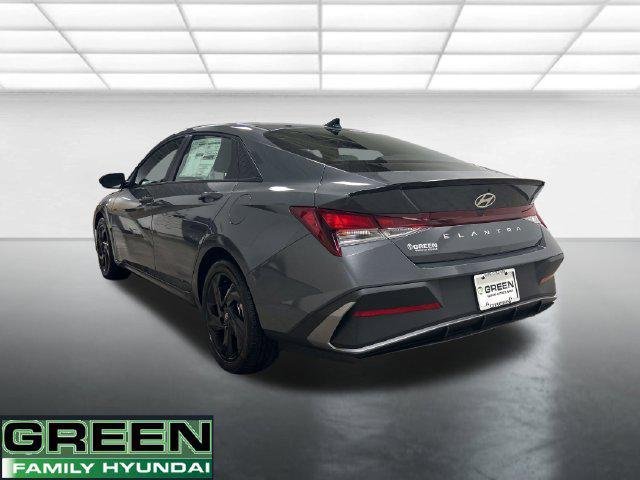New 2026 Gray Hyundai SEL Sport image 3