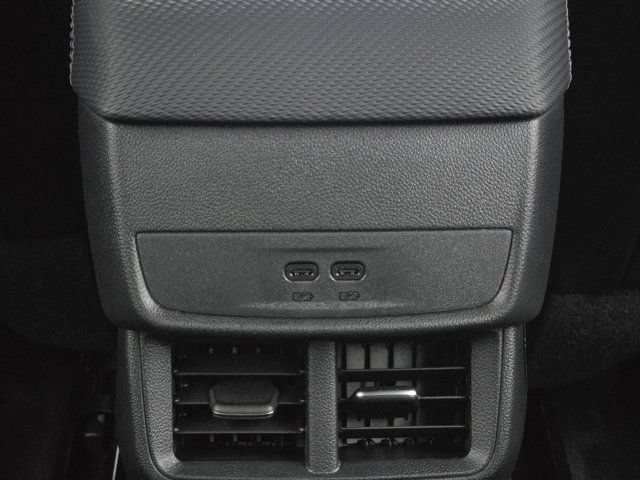 2027 Chevrolet Equinox LT - Photo 25