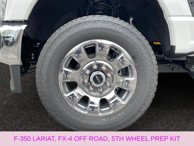New 2027 White Ford Lariat image 14