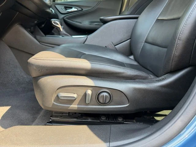Used 2024 Blue Chevrolet LT image 29
