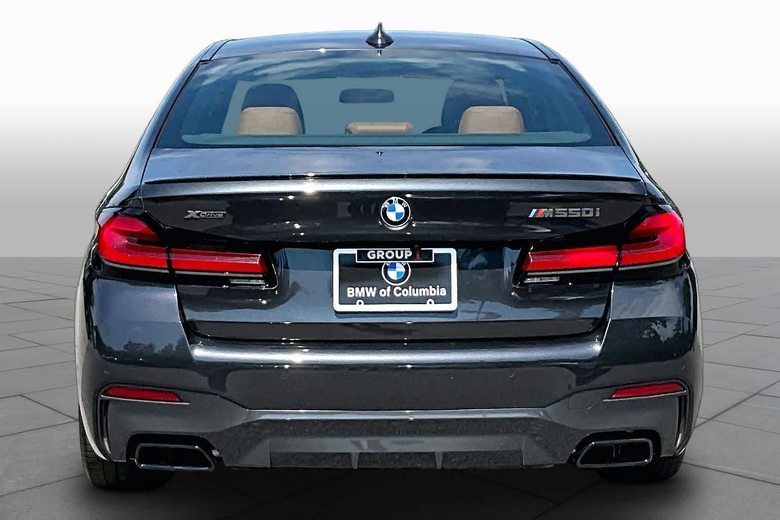 2023 BMW 5 Series M550i - Photo 4