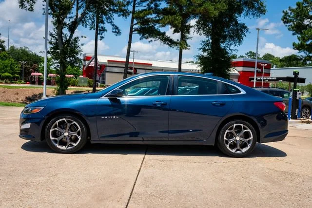 Used 2021 Northsky Blue Metallic Chevrolet LT image 2
