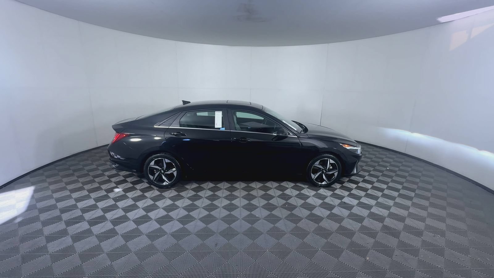Used 2023 Onyx Black Hyundai Limited image 9