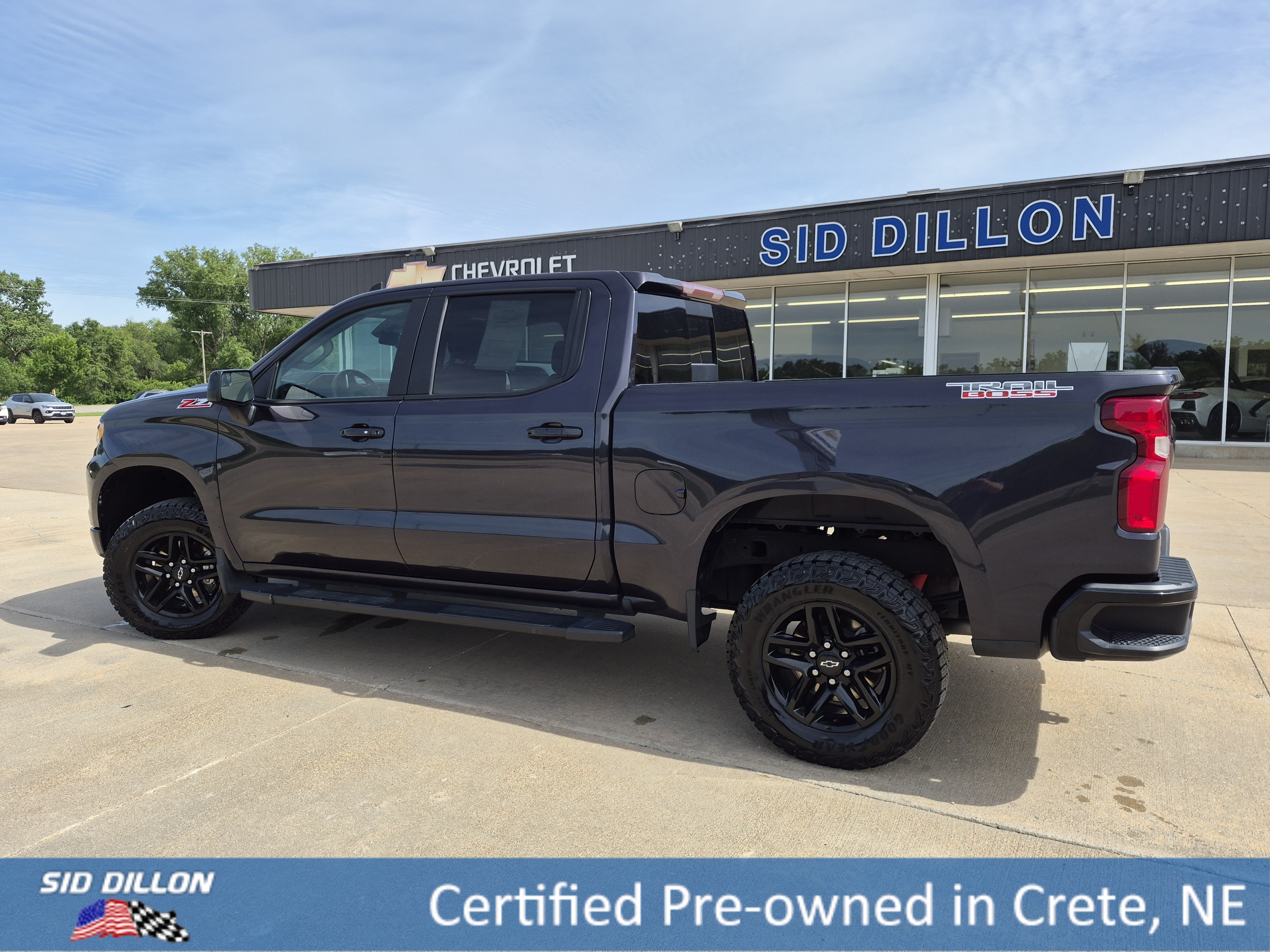 Used 2024 Dark Ash Metallic Chevrolet LT Trail Boss image 18
