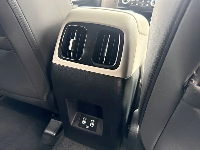 Used 2023 Silver Hyundai SEL image 19