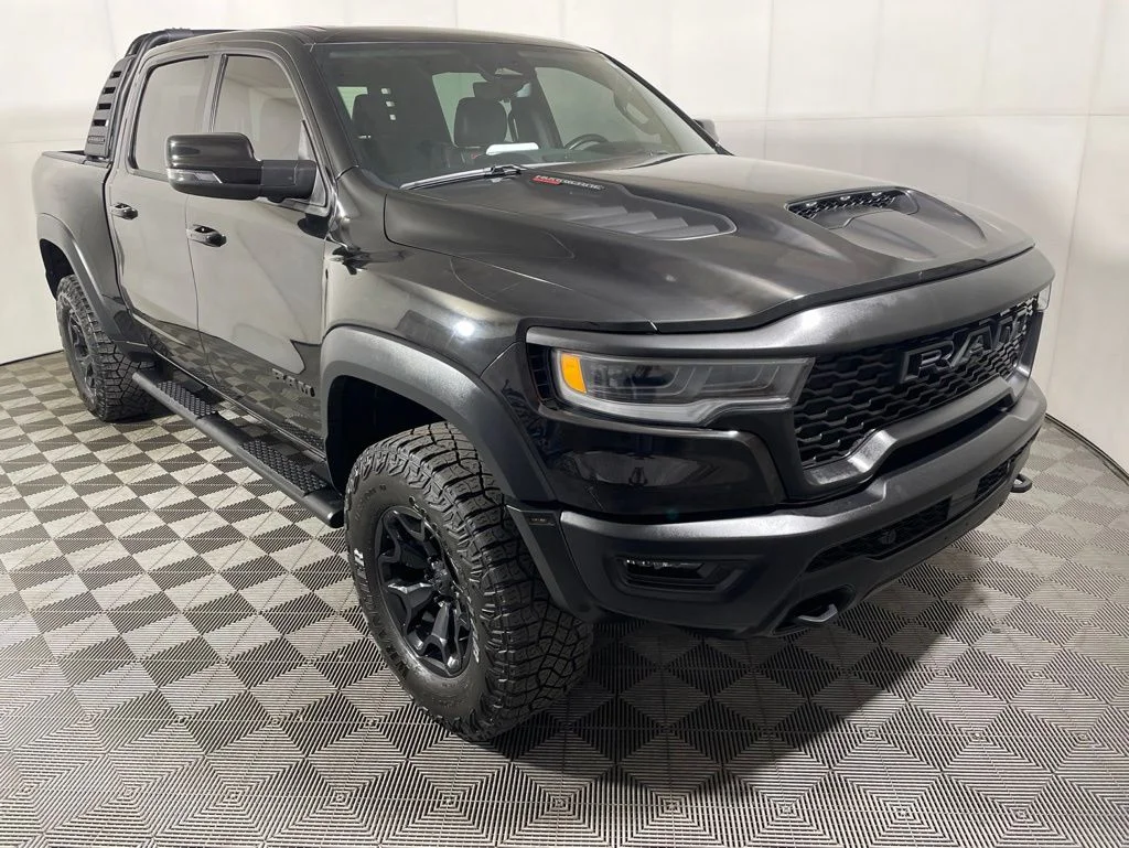 2025 RAM 1500 RHO 4x4 Crew Cab 5'7's photo