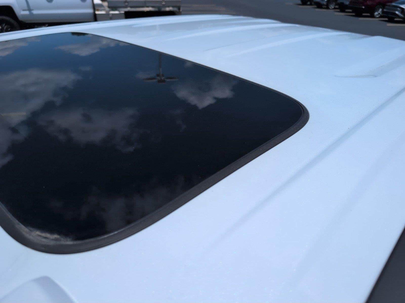 New 2026 Polar White Tricoat Chevrolet High Country image 13