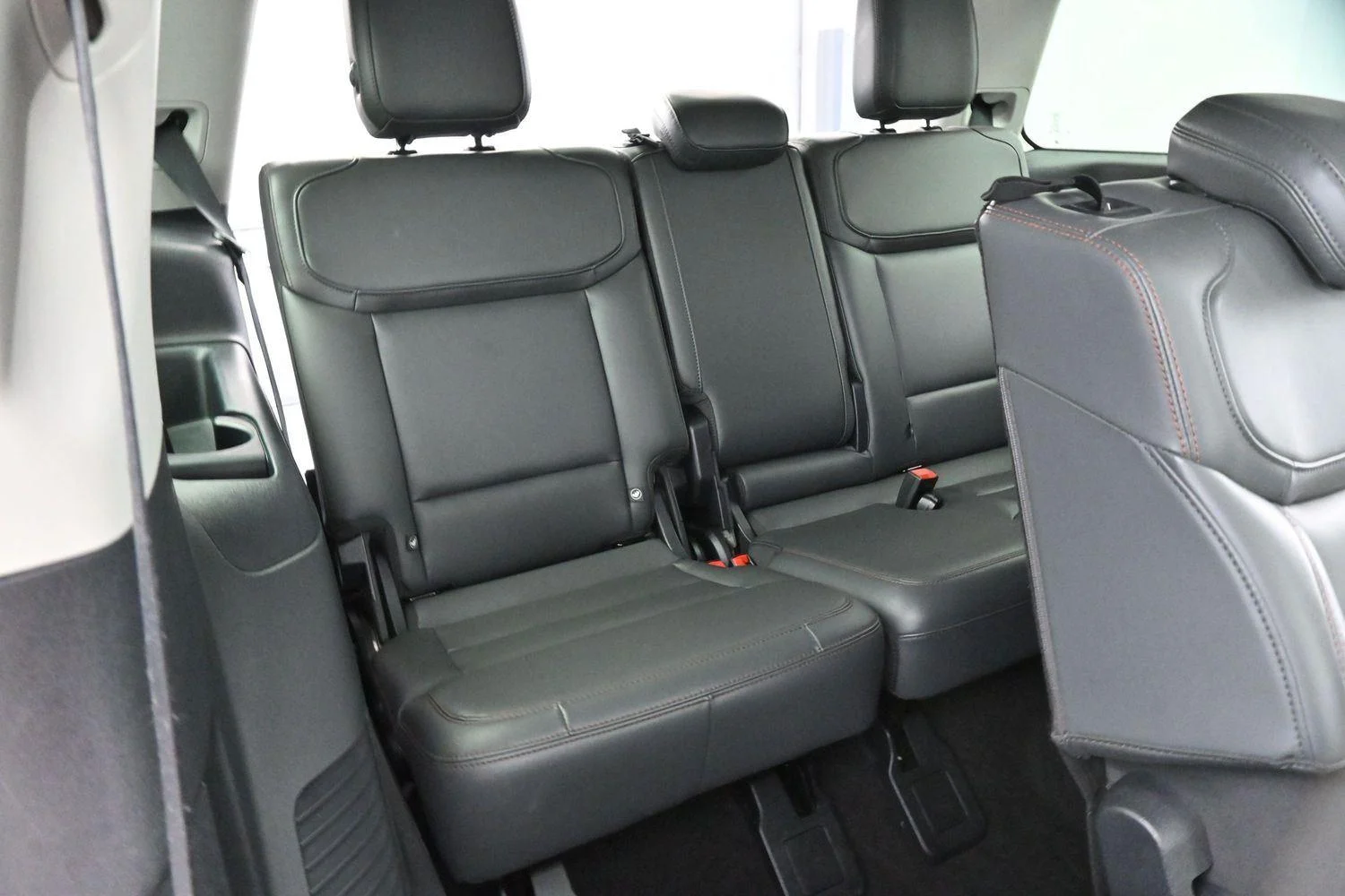 Used 2025 White Ford Active image 37