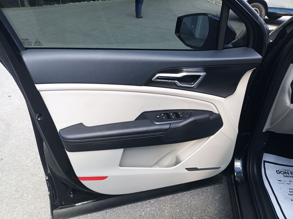 Used 2026 Black Kia EX image 14