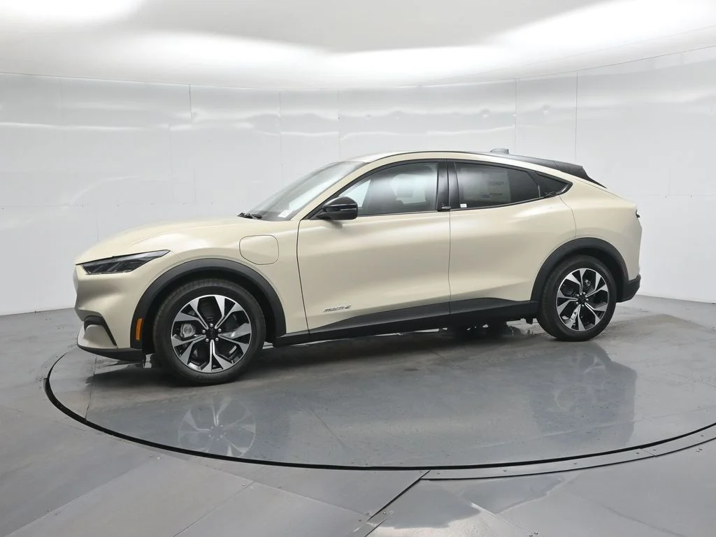 New 2026 Desert Sand Ford Select image 27