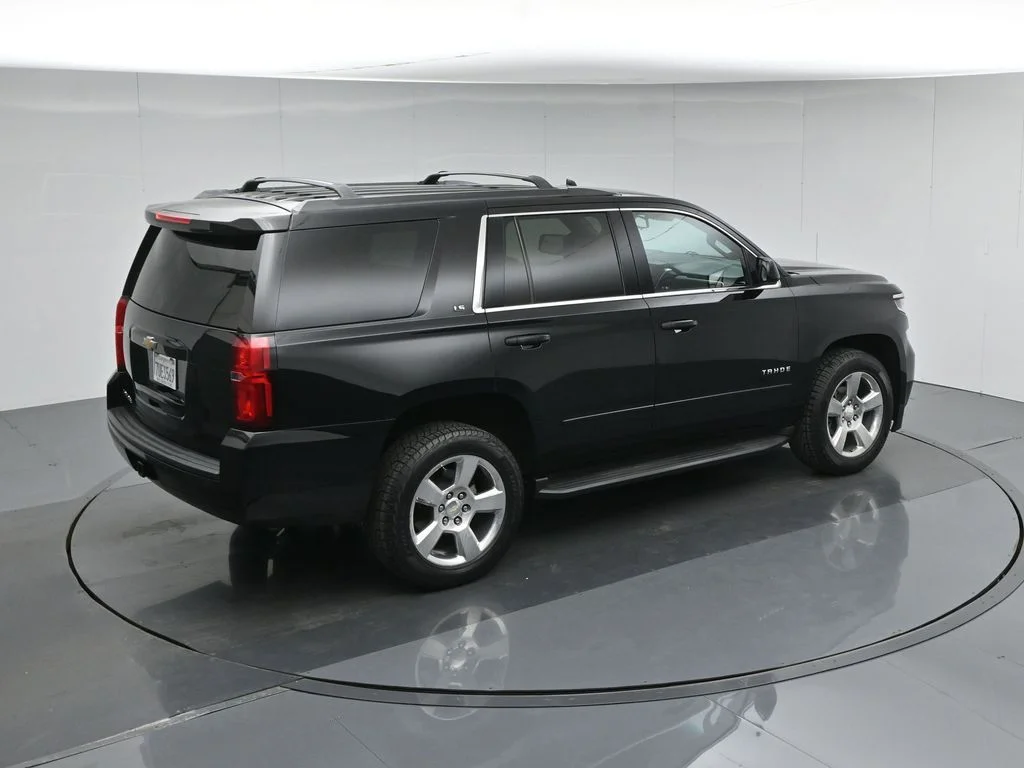 Used 2016 Black Chevrolet LS image 41