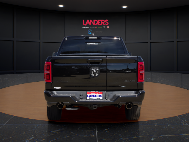 New 2027 Diamond Black Crystal Pearl-Coat Exterior Paint RAM Limited image 3
